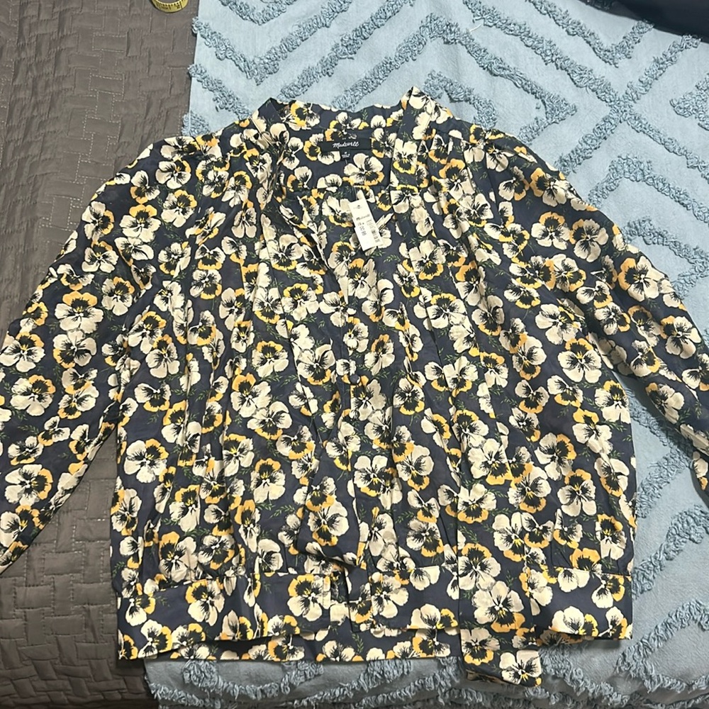 Madewell Blouse. Floral print. *NEW*